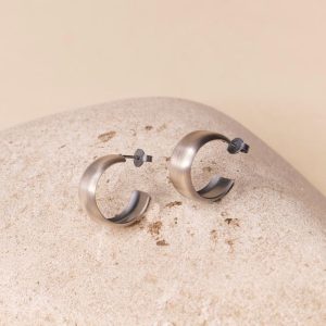 Orecchini in Peltro Majo