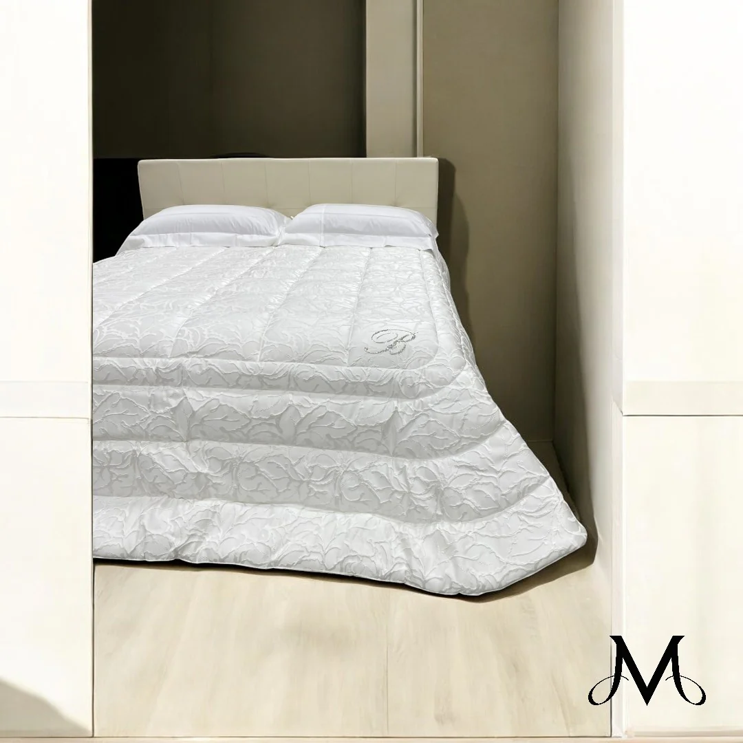 Blumarine Trapunta matrimoniale jacquard con logo Rosengart Swarovski Perla - immagine 2