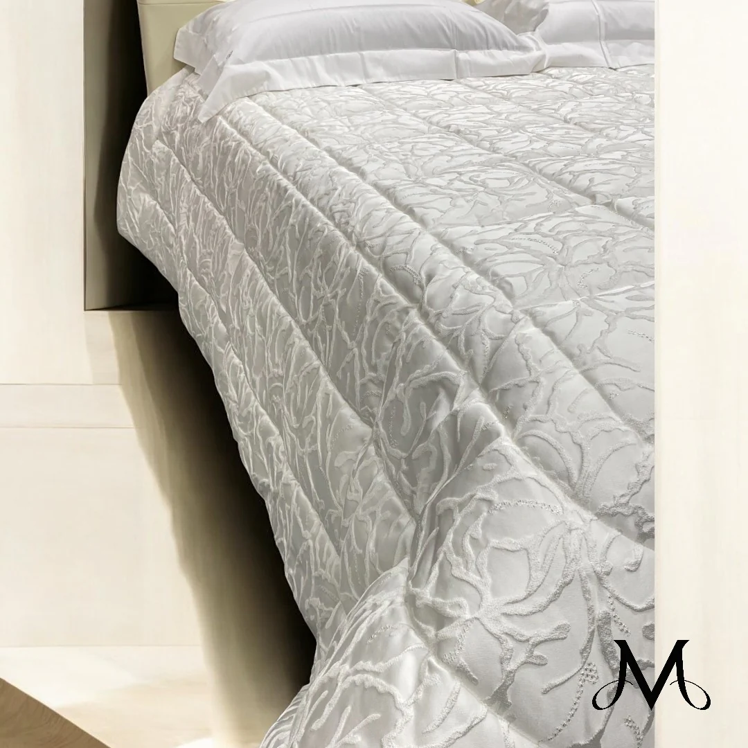 Blumarine Trapunta matrimoniale jacquard con logo Rosengart Swarovski Perla - immagine 4