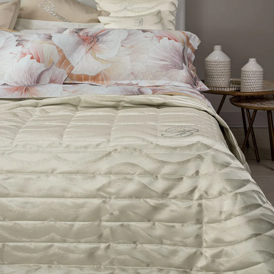 Blumarine Copriletto matrimoniale trapuntato jacquard logo in Swarovski Silver - immagine 2